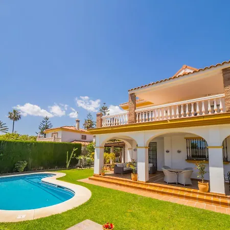 Cubo's Yedra Guadalmar Villa